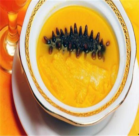 吃海参能吃桂圆和哈密瓜,桂圆与哈密瓜的完美搭配